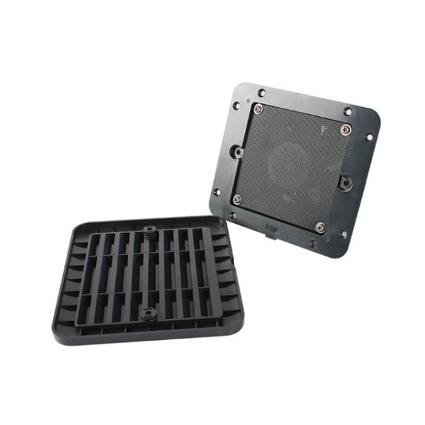 虫の侵入を防止するネットを装備