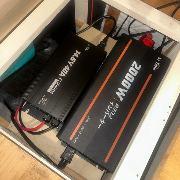 画像10: LiTime 12V40A バッテリー充電器 (10)